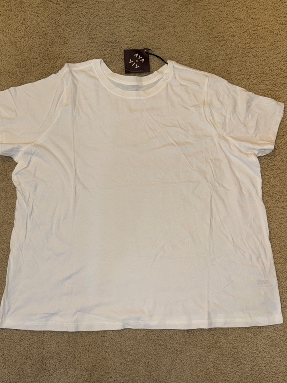 Ava & Viv Women’s White Short Sleeve Crew Tee - Picture 2 of 13